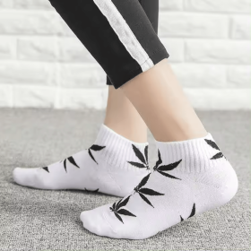 Chaussettes blanches avec...
